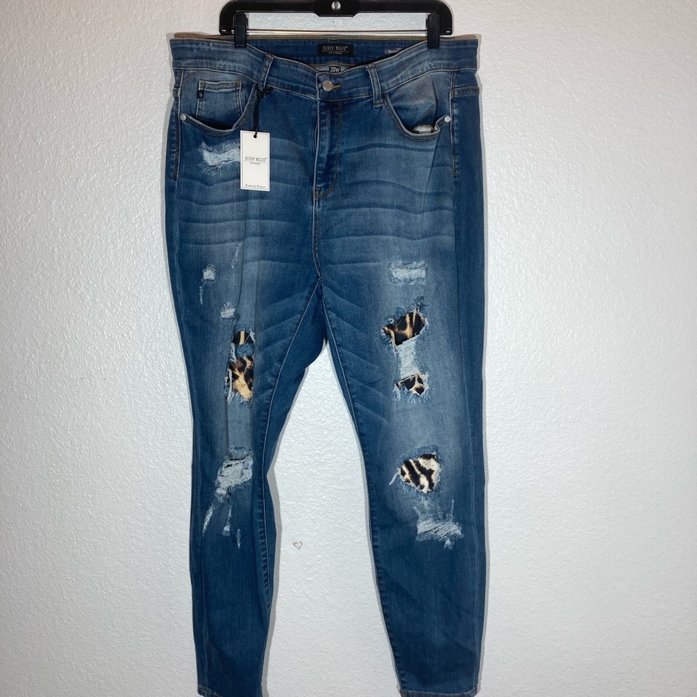 Judy Blue Skinny Fit 20W Jeans Torn Leopard Print